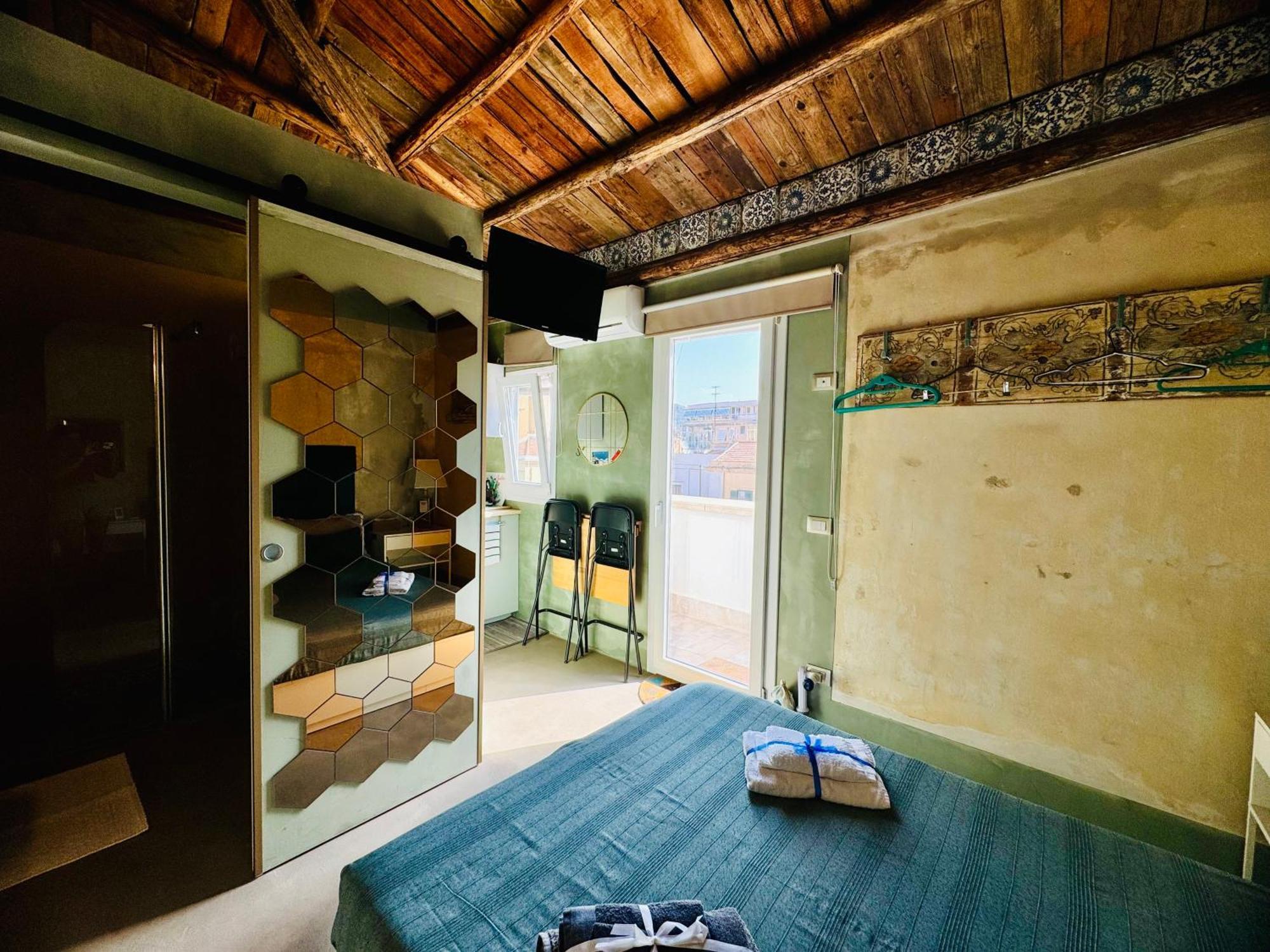 A Nicuzza Hotel Palermo Luaran gambar